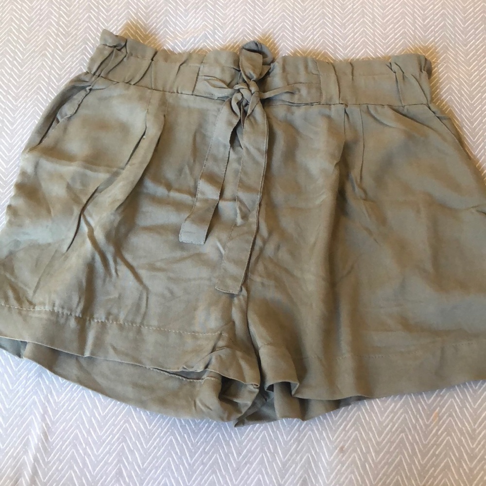 Linen shorts